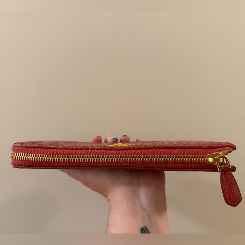 *Rare* Prada Dark Pink - Woven Leather Zippy Wallet - Picture 3 of 10